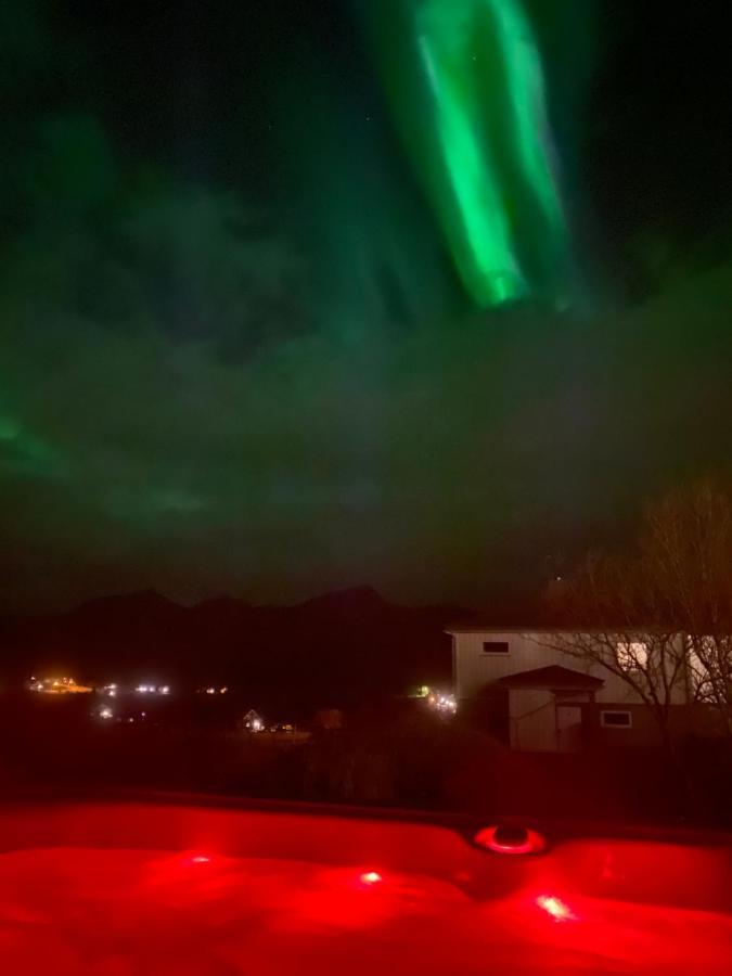Villa Med Jacuzzi Og Nydelig Utsikt Gravdal  エクステリア 写真