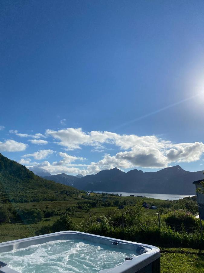 Villa Med Jacuzzi Og Nydelig Utsikt Gravdal  エクステリア 写真