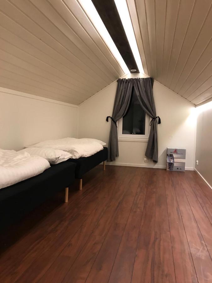 Villa Med Jacuzzi Og Nydelig Utsikt Gravdal  エクステリア 写真
